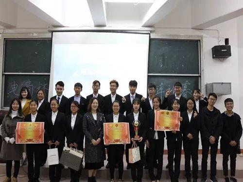 发现新奇有趣的走在缅甸夜市,晚上美女问“喝不喝豆浆”,这是有啥暗示?话题 - 走在缅甸夜市,晚上美女问“喝不喝豆浆”,这是有啥暗示?红迪网